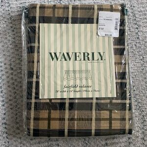 Waverly Fairfield Valance in Black and Gold Plaid
